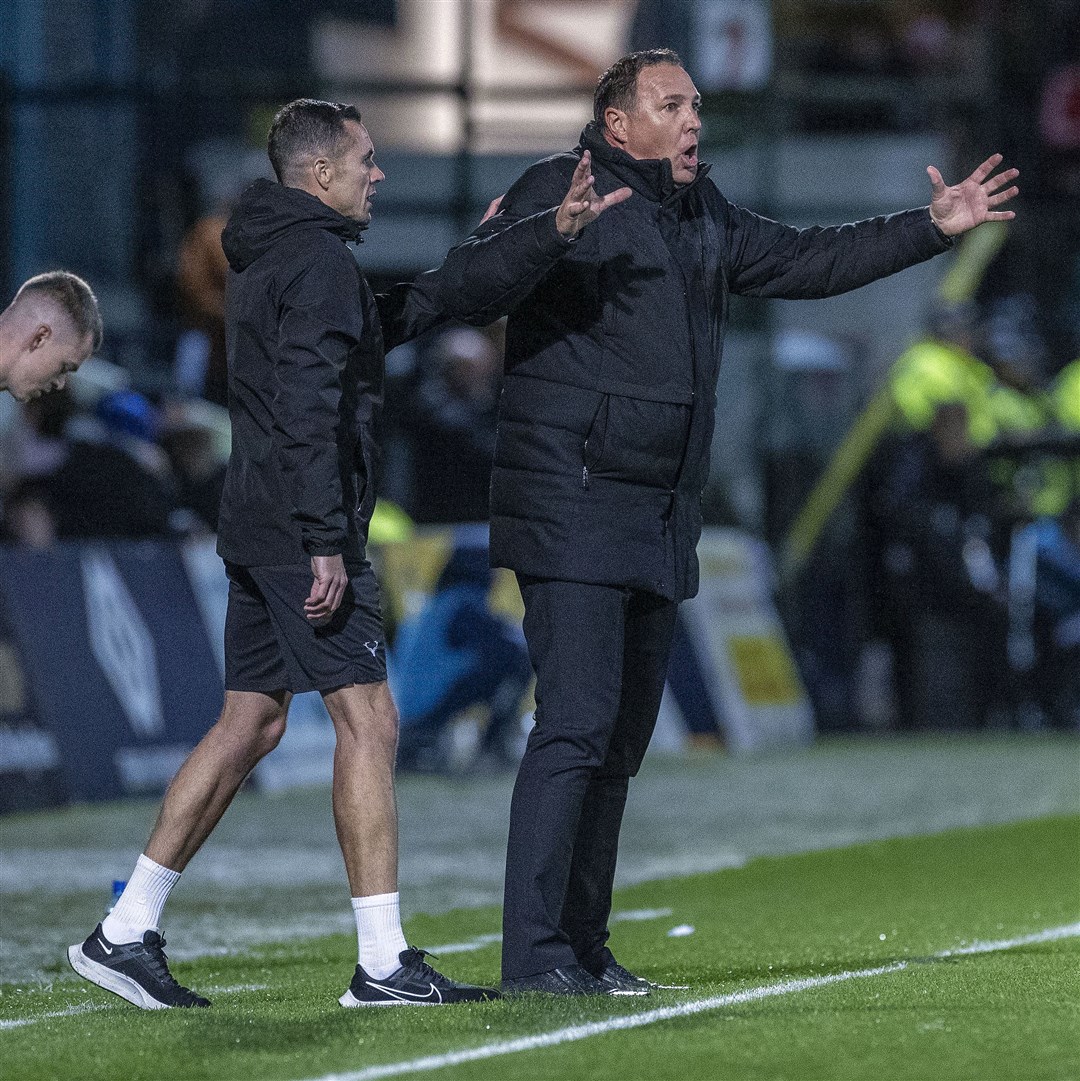Ross County manager Malky Mackay with Don Cowie.