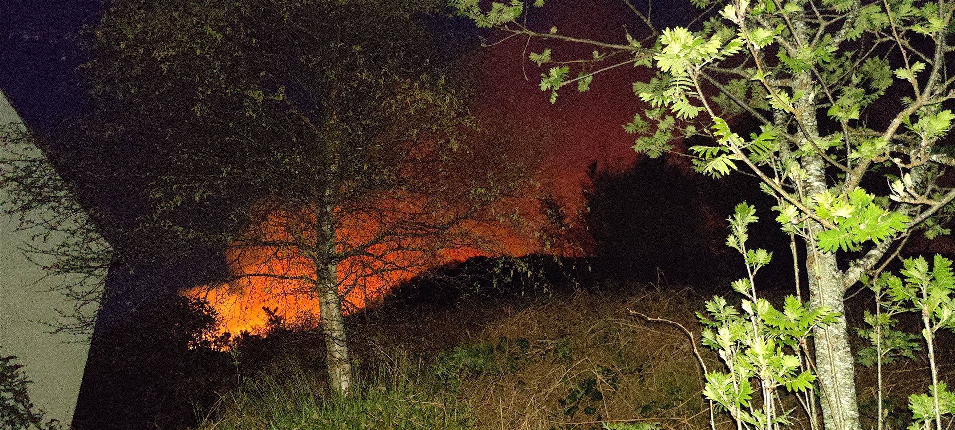 Wildfire raging in hills above Kyle. Picture: Andy MacDonald