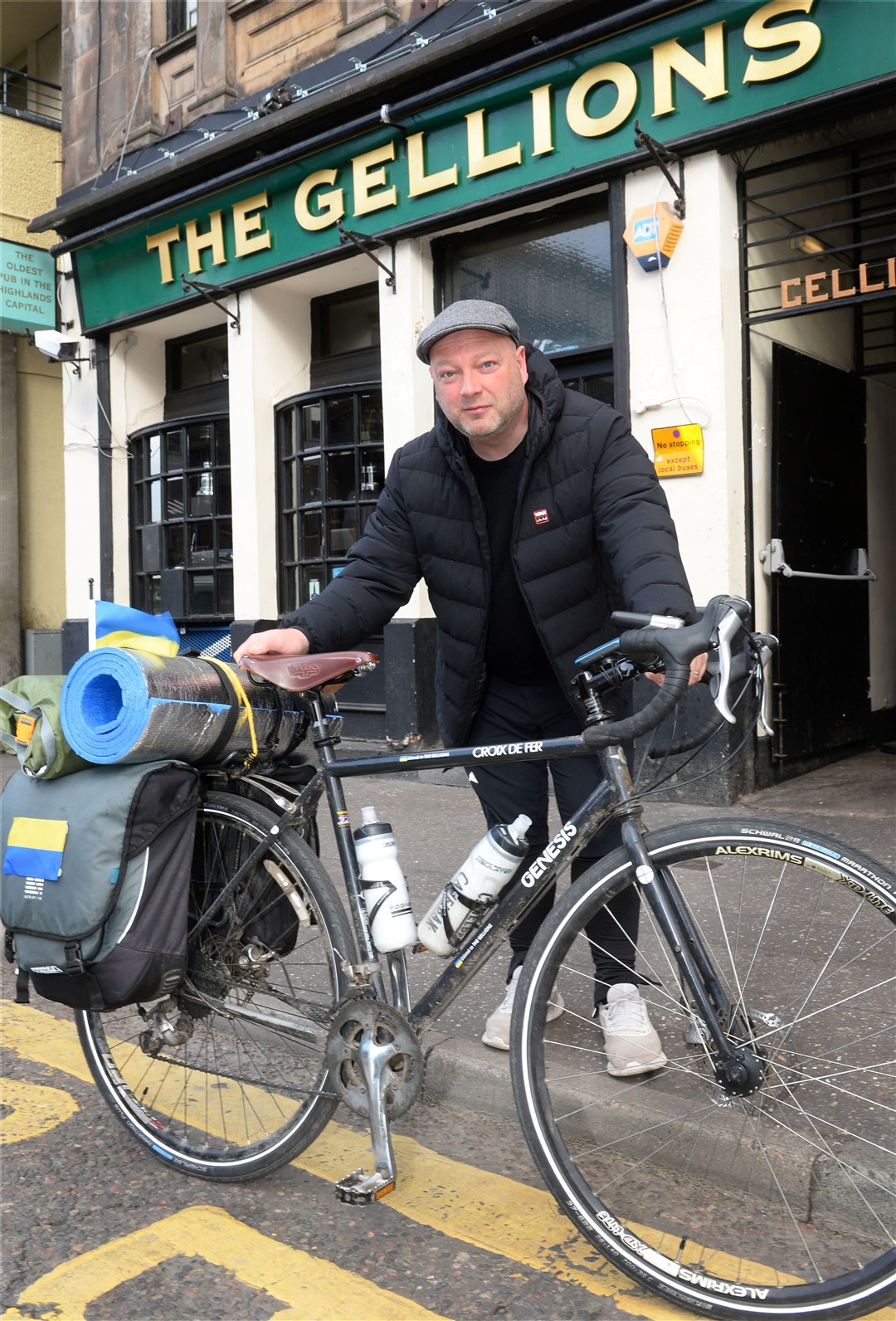 Alasdair Fraser before he set off for his Gdansk to The Gellions fundraising cycle ride for Urkraine.Picture: Gary Anthony