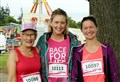 PICTURES: Ross residents join those on the run in Race for Life 