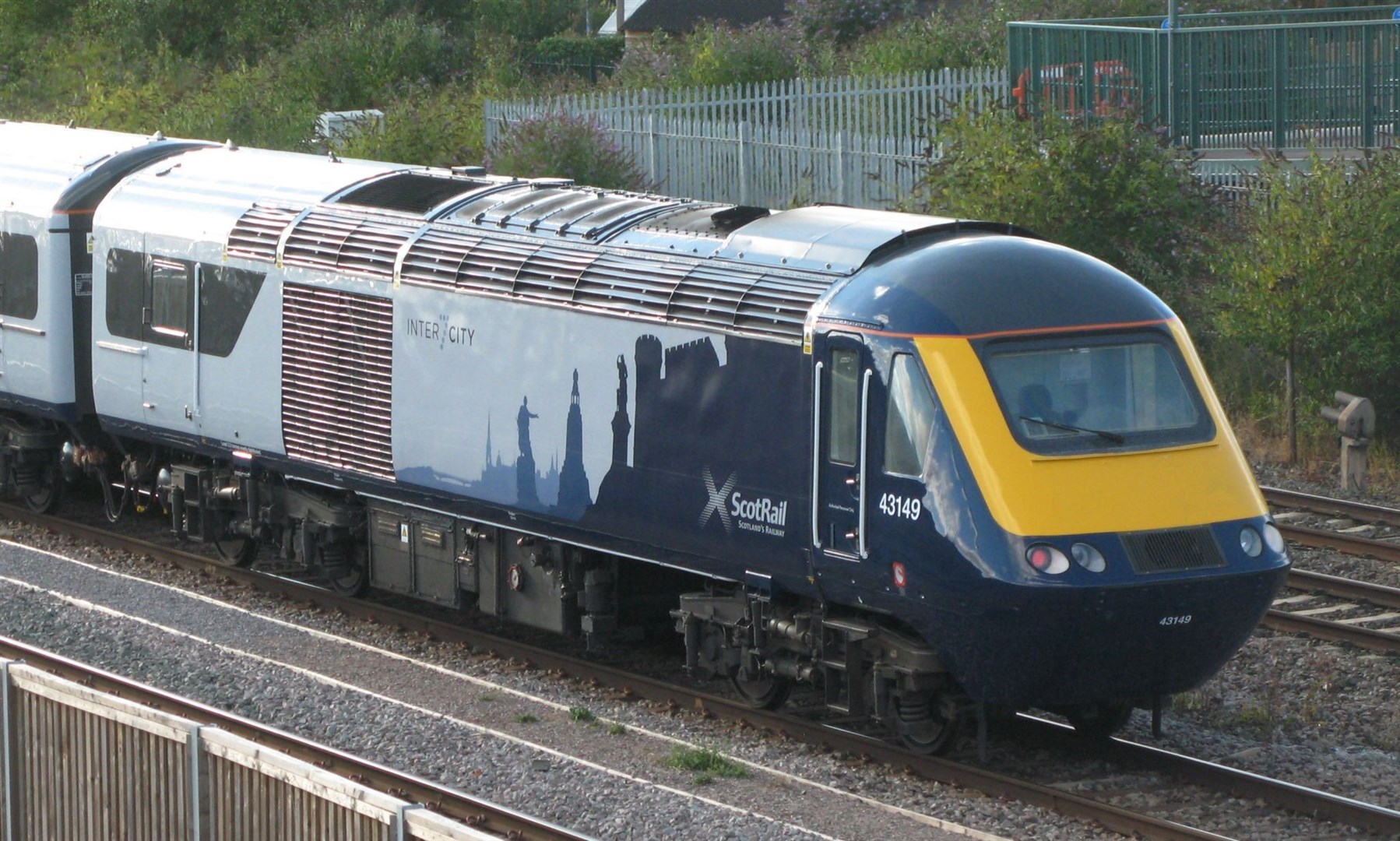 One of the 'new' ScotRail liveried InterCity 125s. Picture: Geof Sheppard, via Wikimedia Commons.
