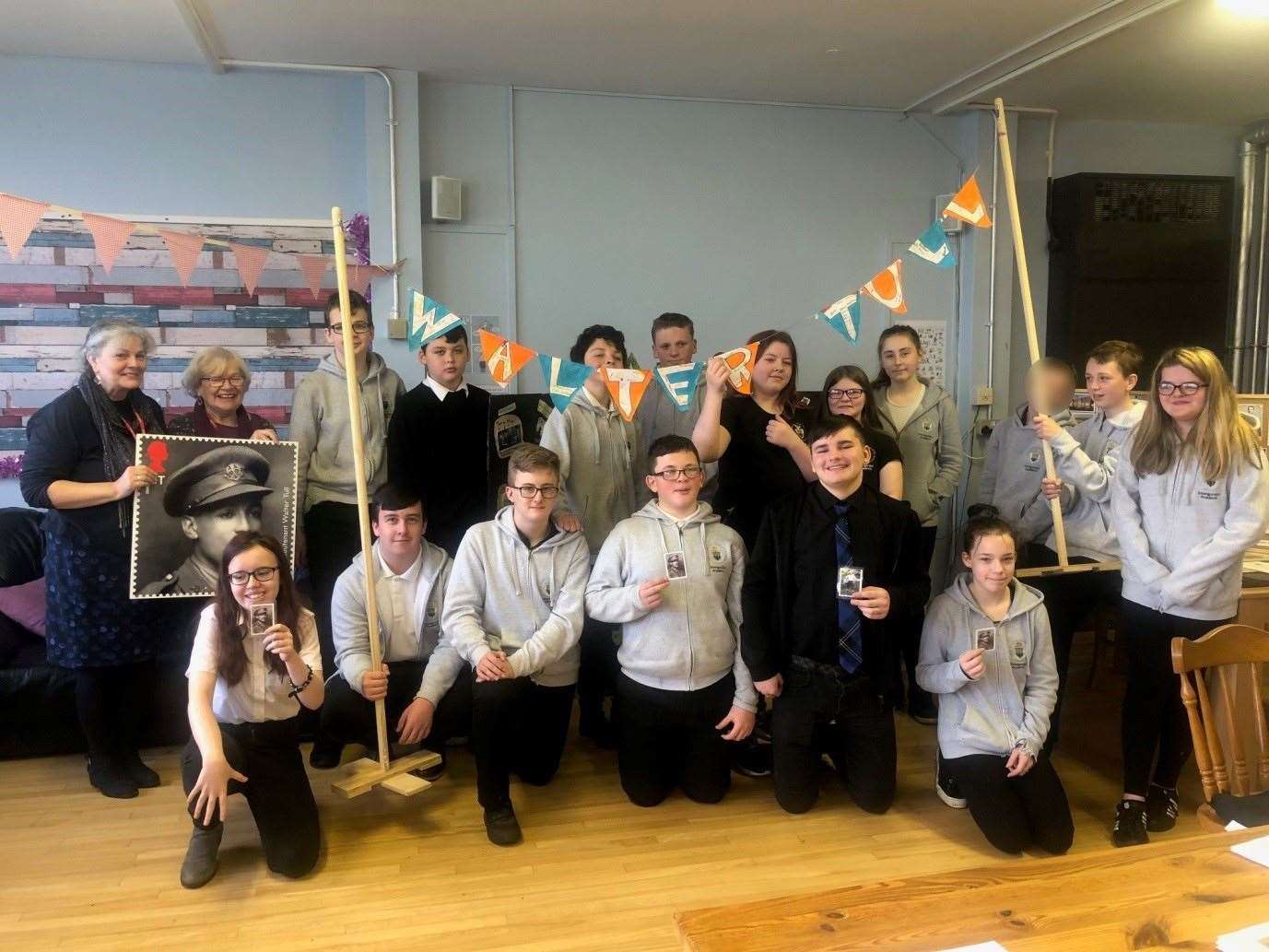Pupils, pictured before the coronavirus outbreak, relished the opportunity to learn more about Walter Tull. They are pictured with two of his descendants, Pat Justad and Iona Finlayson from Strathpeffer.