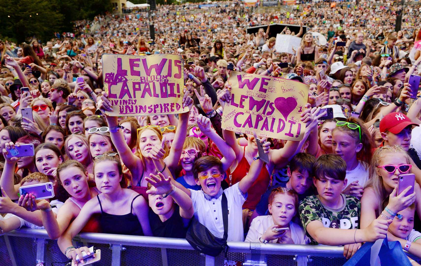 Crowds go wild for Lewis Capaldi. Picture: Gary Anthony. Image No.044555.