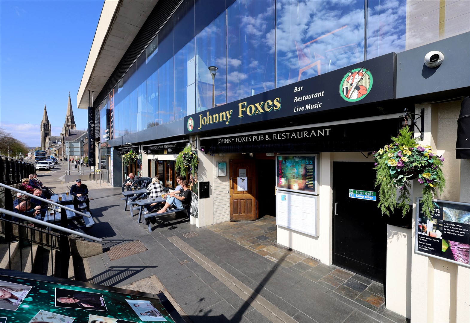 The Secret Drinker reviews Johnny Foxes in Highland capital