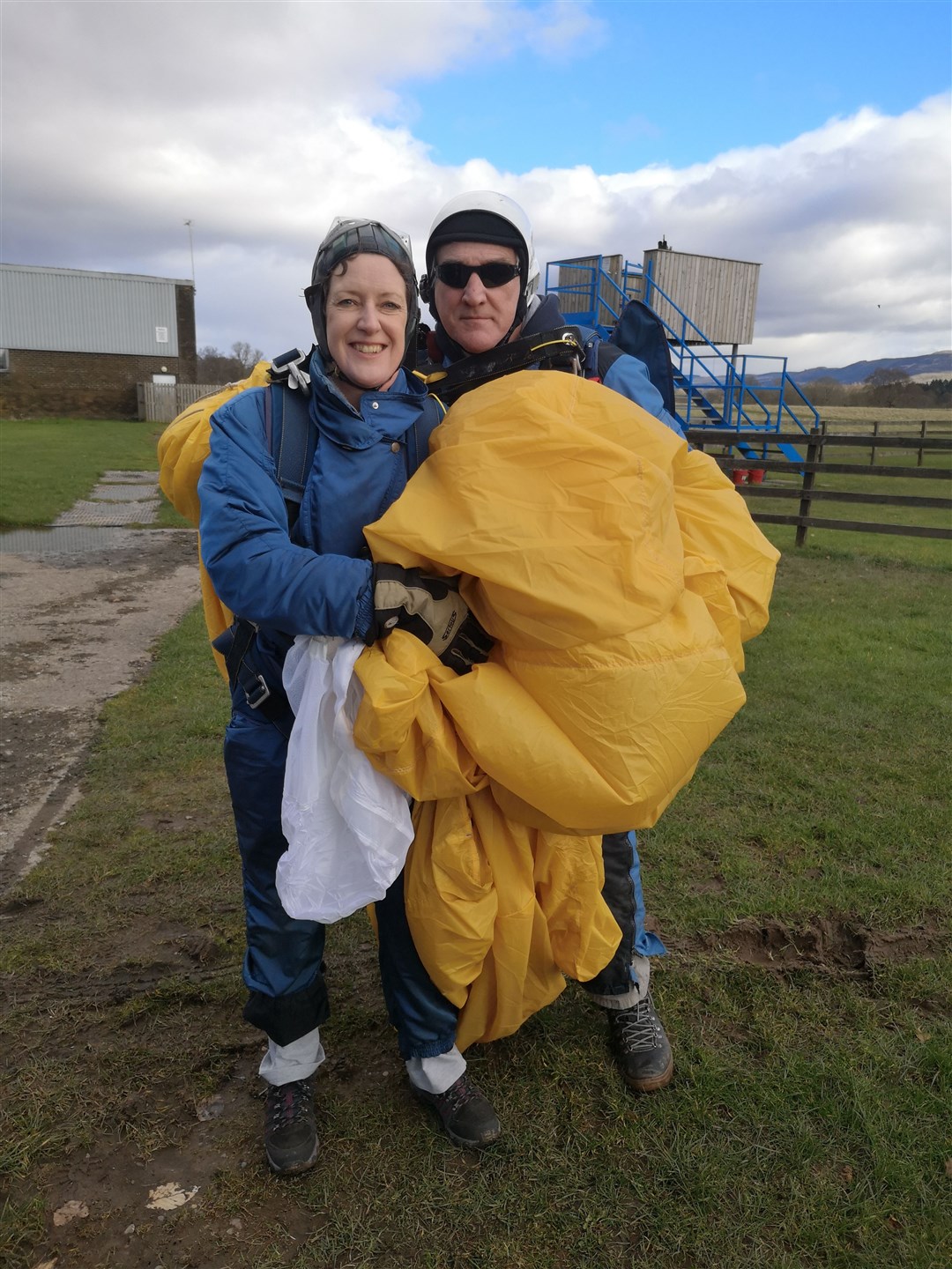 Sue and Ron Howie after making the skydive.
