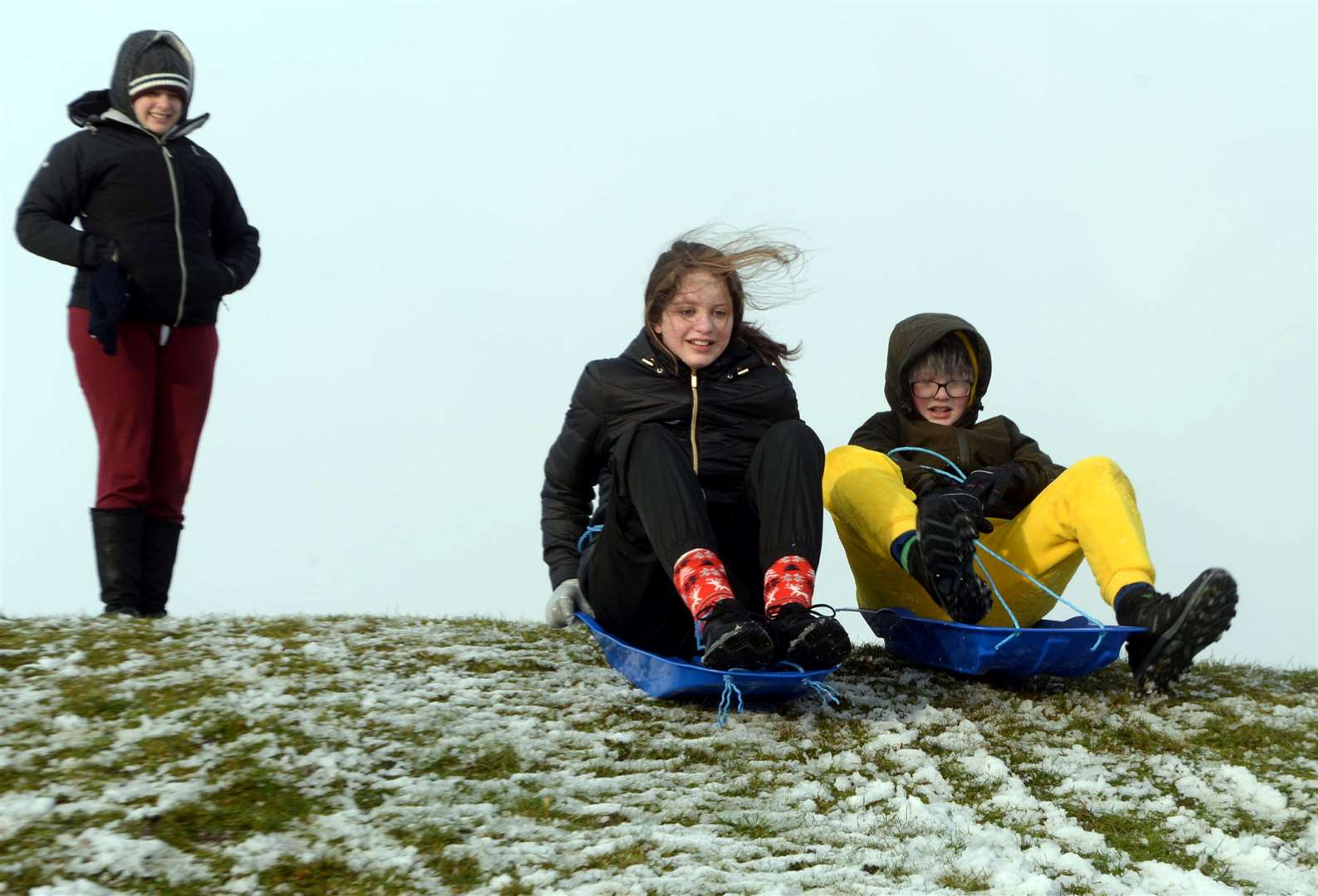 Maria, Lana (12) and Josh (11) Campbell on Gallows Hill, Tain Links. Picture: James Mackenzie