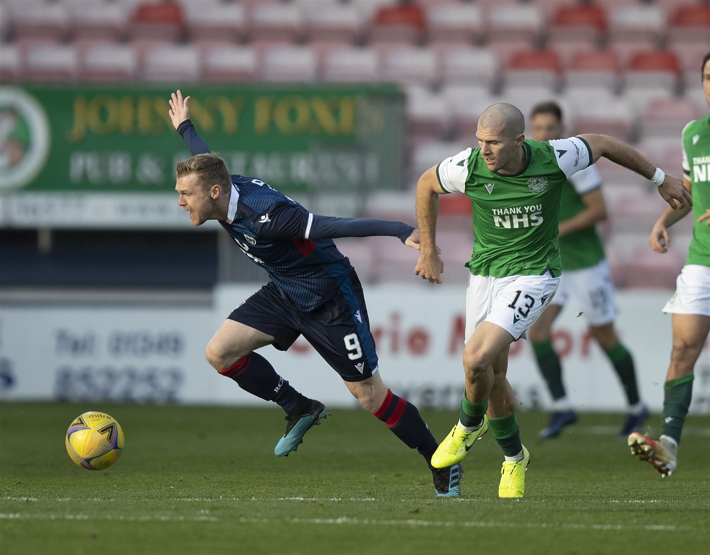 Picture - Ken Macpherson, Inverness. Ross County(0) v Hibs(0). 17.10.20. Ross County's Billy McKay and Hibs’ Alex Gogic.