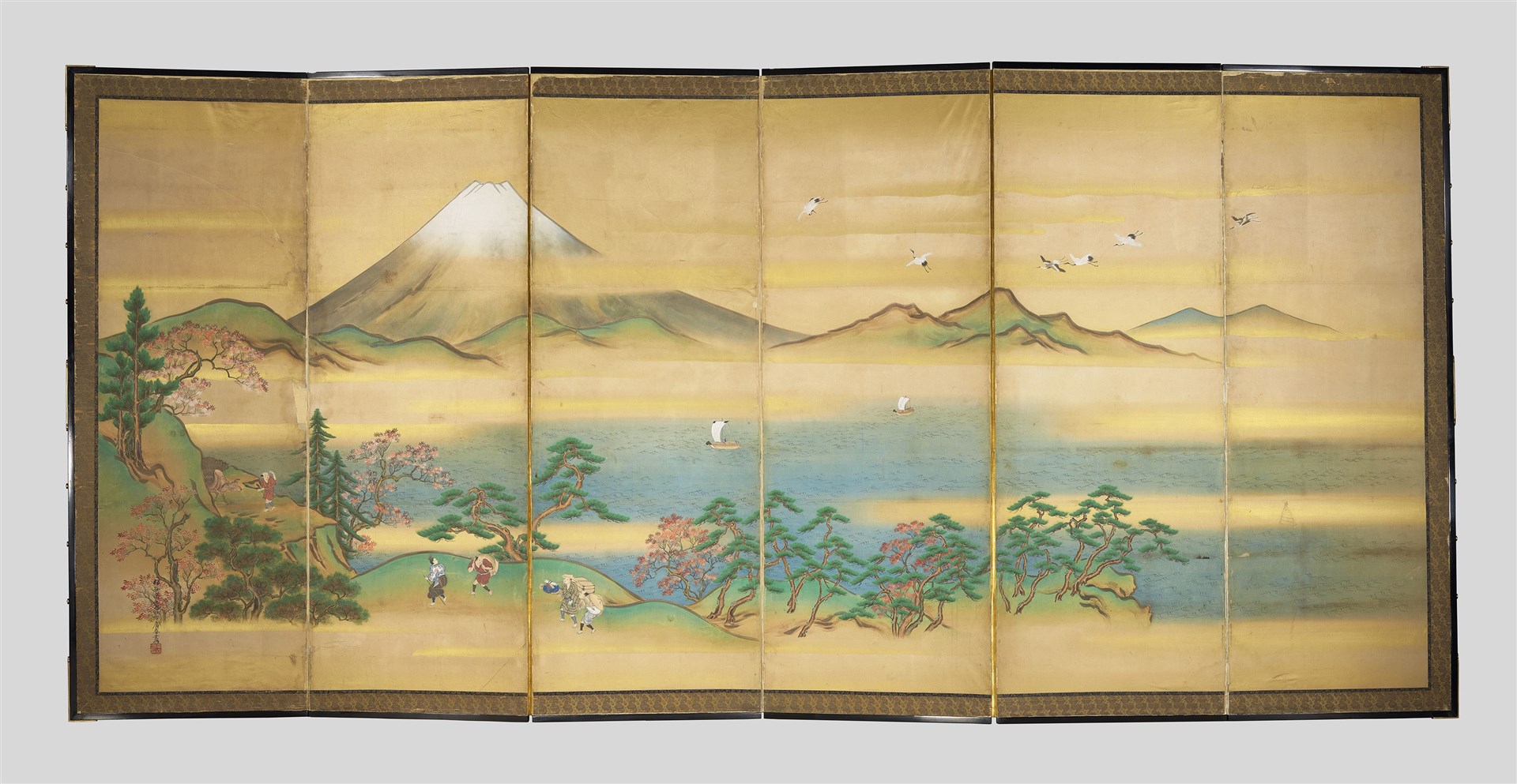 The screen depicting Mount Fuji ((Royal Collection/HM Queen Elizabeth II 2022/PA)