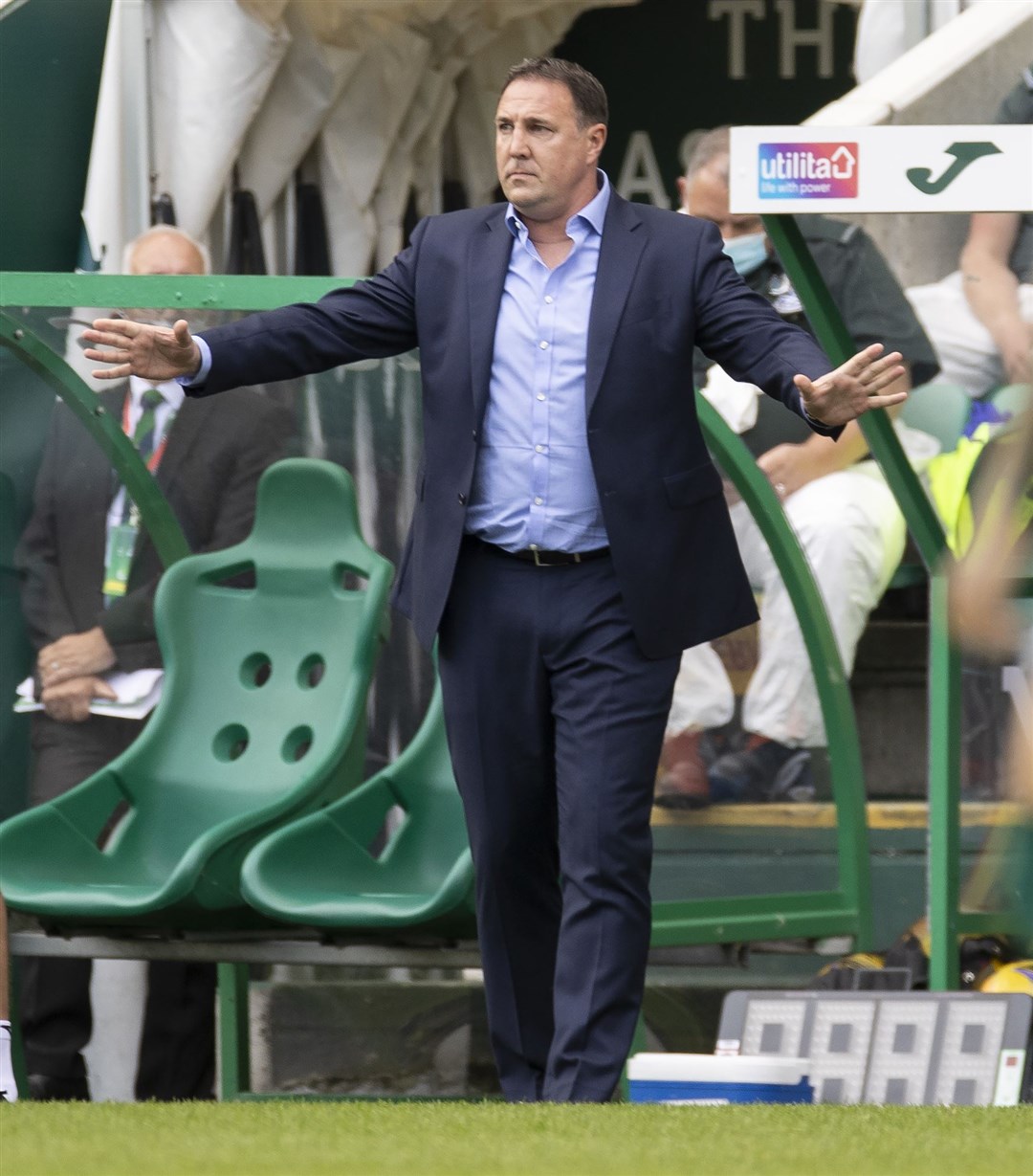 Picture - Ken Macpherson, Inverness. Hibs(3) v Ross County(0). 08.08.21. Ross County manager Malky Mackay.