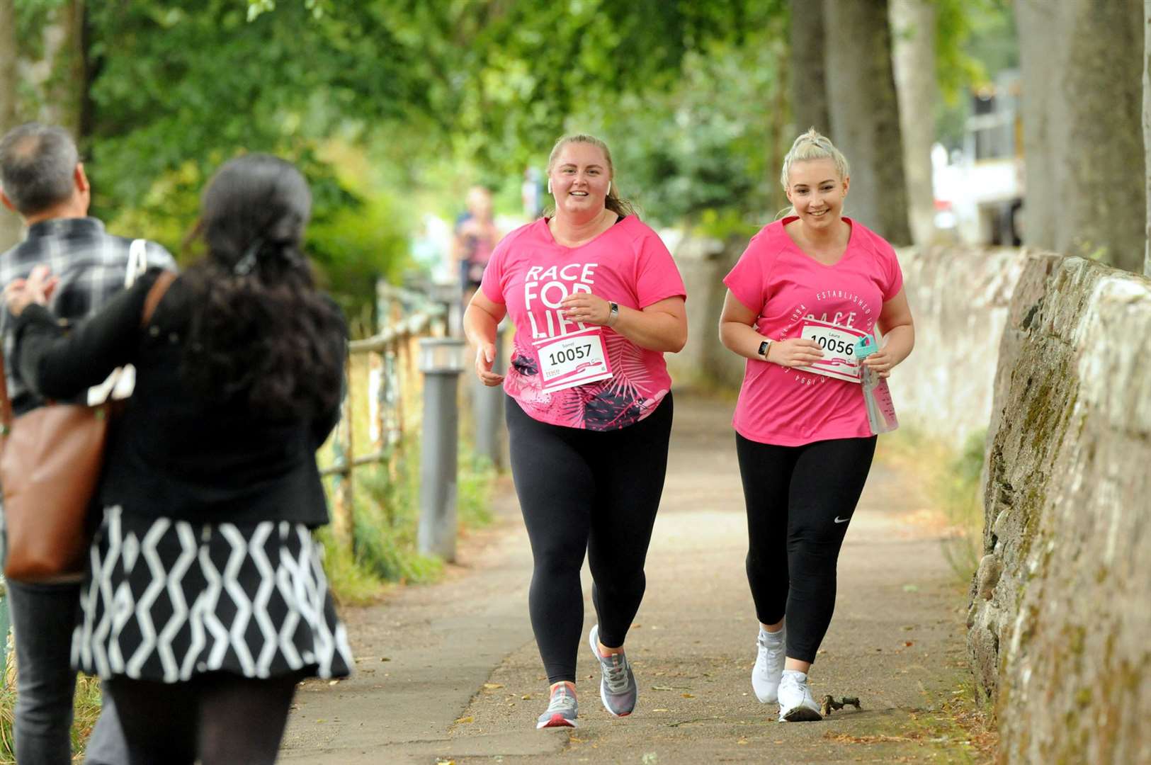 Race for Life 2021: Sorrel Bruce and Laura McKenzie. Picture: James Mackenzie
