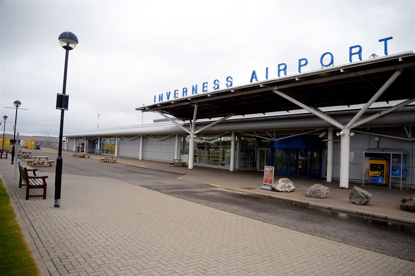 Bosses at Highlands and Islands Airports (HIAL), which operates Inverness Airport, have made a new offer to the unions.
