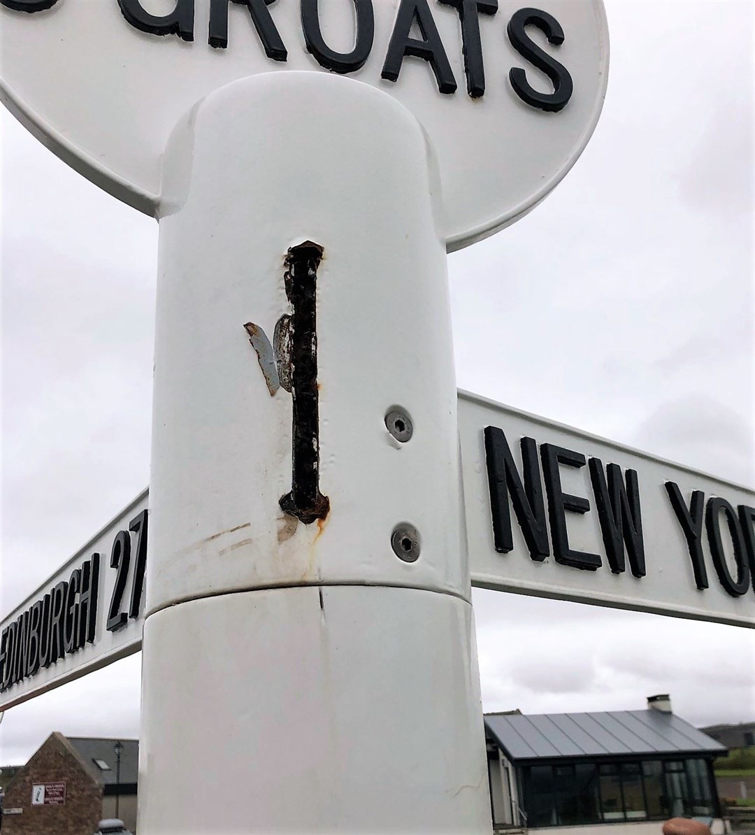 The Orkney fingerpost was snapped off but has been repaired now.