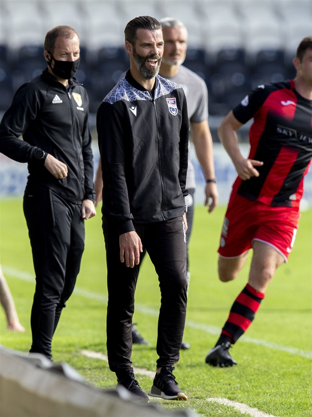 Picture - Ken Macpherson, Inverness. St. Mirren(1) v Ross County(1). 22.08.20. Ross County manager Stuart Kettlewell.