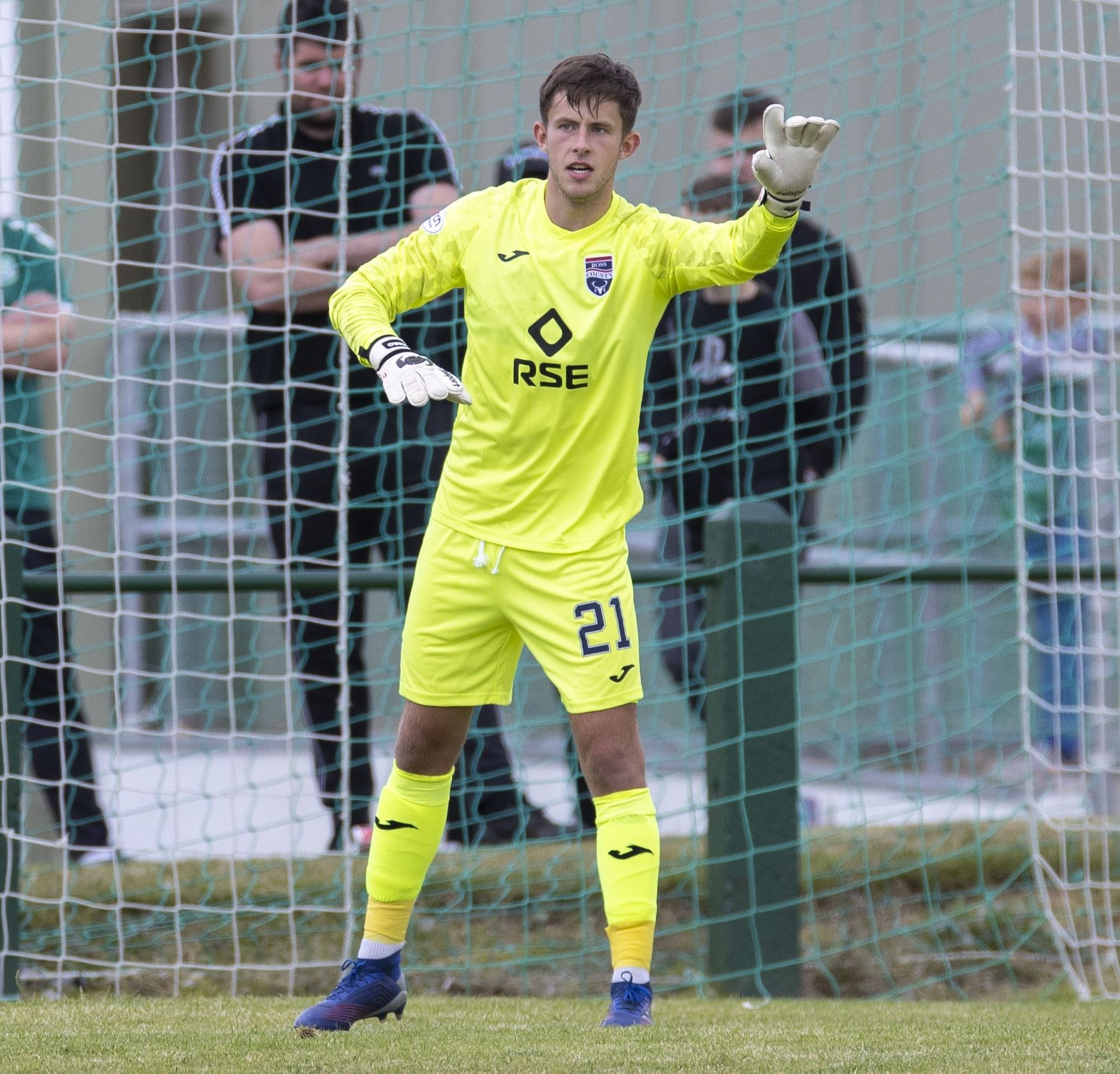 Picture - Ken Macpherson. Premier Sports Cup (Group Stage) Buckie Thistle(1) v Ross County(1). Ross County win 5-4 after penalties. 09.07.22. Ross County 'keeper Ross Munro.