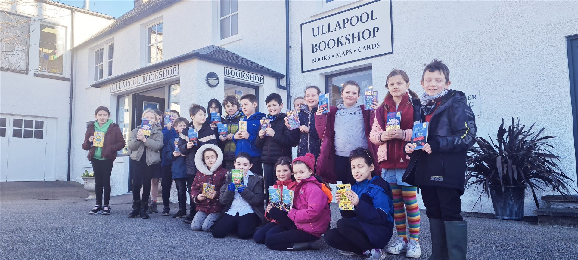 Ullapool Bookshop welcomes Gaelic Primary P4/5 from Ullapool Primary.