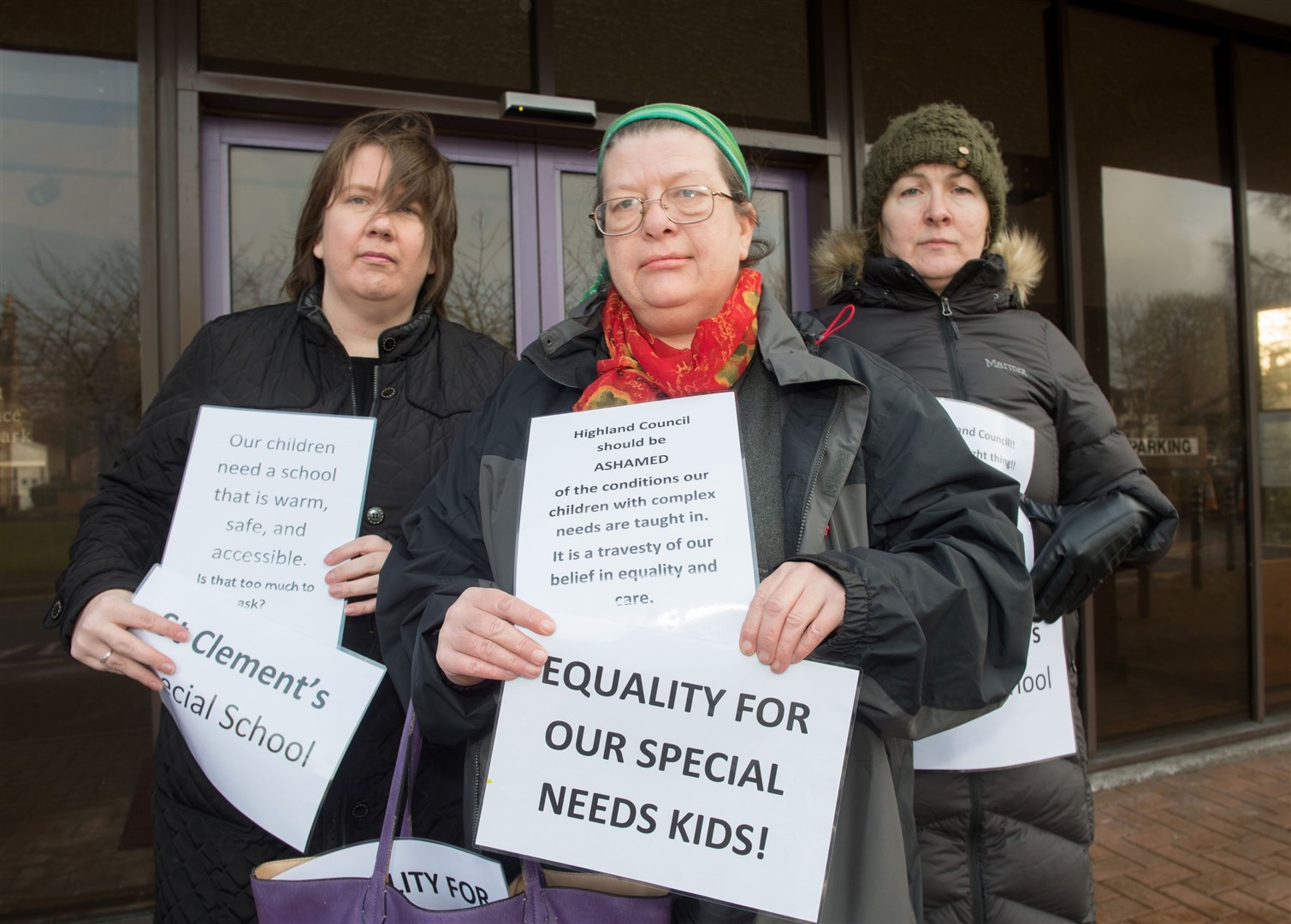 St Clement's Parents Protest outside Council HQ in Inverness. Parents (left) Lorraine Maclean, Joanna Dymock and Avril Robertson. Picture: Callum Mackay.