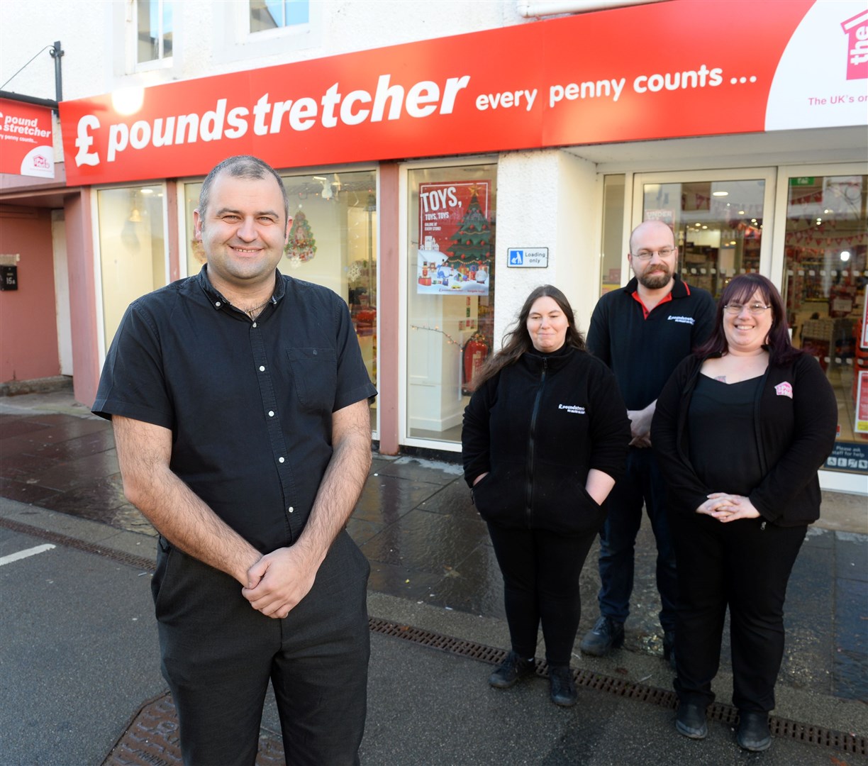 Poundstrecher on Dingwall High Street in the former New Look shop. Area manager Gary McNamee with staff. Picture Gary Anthony