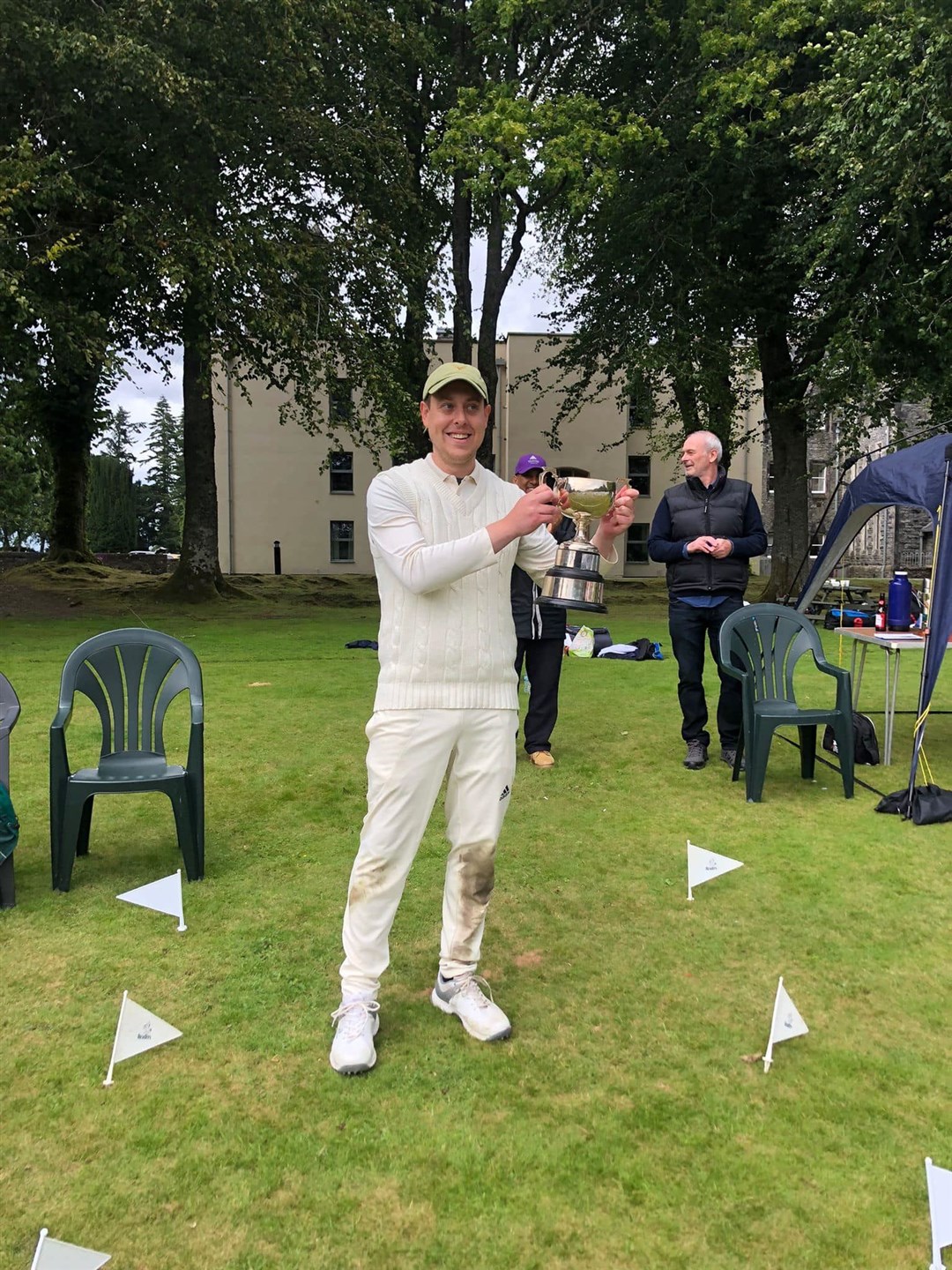 Ross County Cricket Club defeated Northern Counties by six wickets to retain the Nosca Senior Cup.
