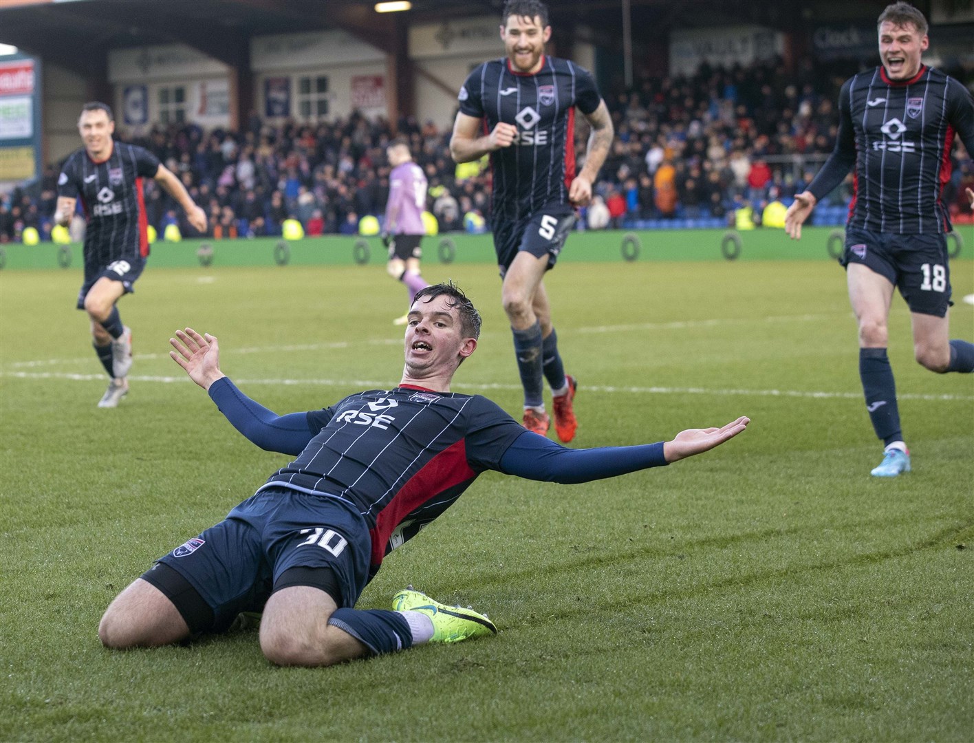 Picture - Ken Macpherson. Ross County(3) v Rangers(3). 29.01.22. Ross County's Matthew Wright celebrates his late equalising goal.