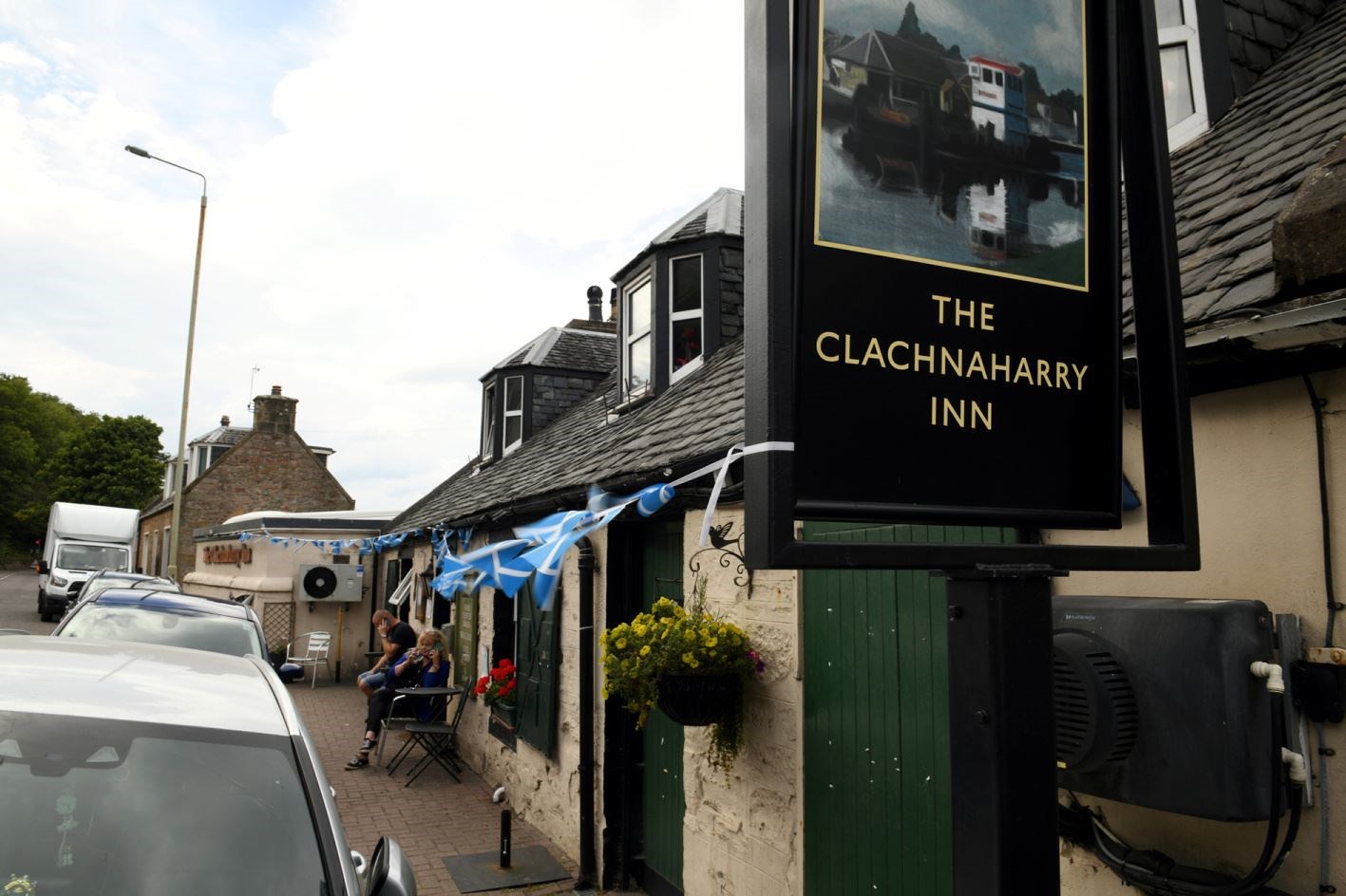 The Clachnaharry Inn is ideally placed on the edge of town.