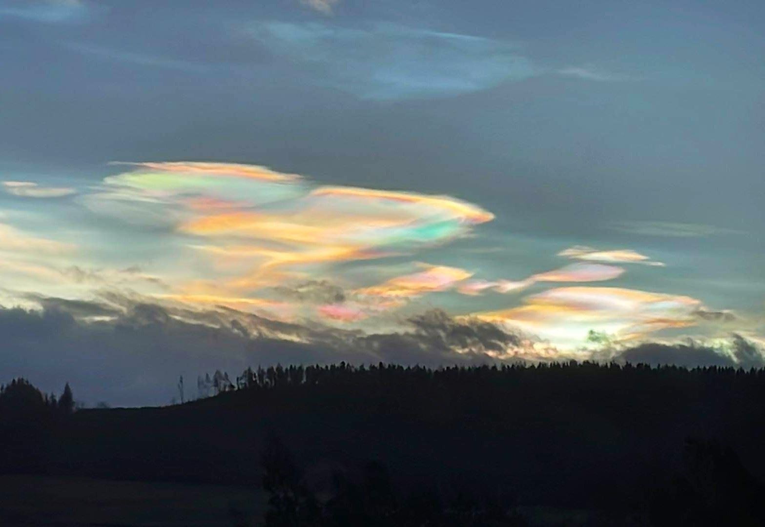 Nacreous clouds over Strathpeffer.