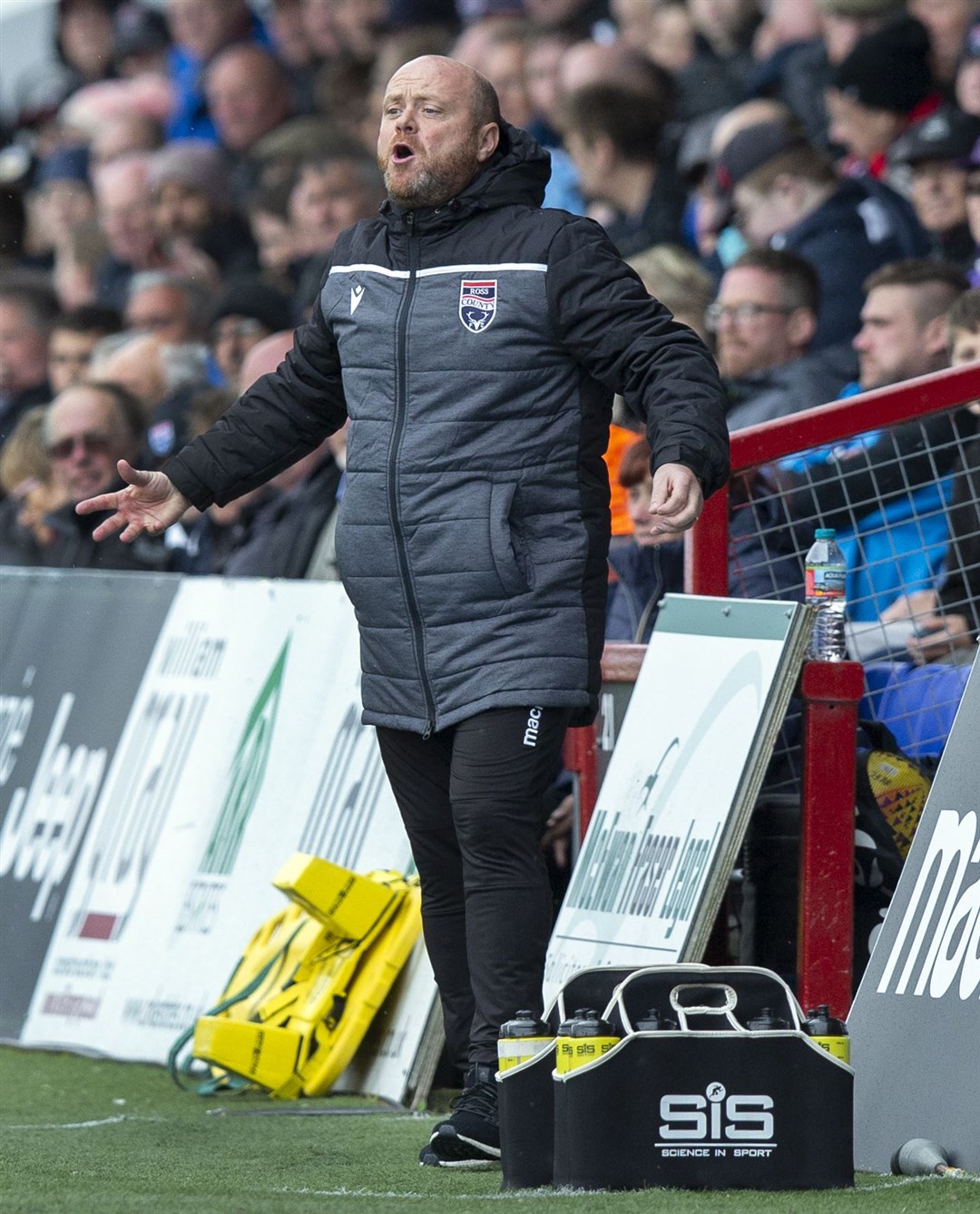 Steven Ferguson has dismissed Hibernian's poor run of form going into tomorrow's match, saying it will be meaningless come kick off. Picture: Ken Macpherson
