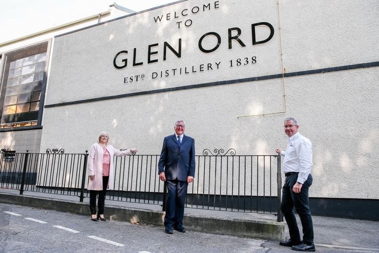 Managing director of Diageo’s brand homes, Barbara Smith, Scottish Government's Cabinet Secretary for Rural Economy and Tourism, Fergus Ewing and Glen Ord brand home manager, Alastair Orr.