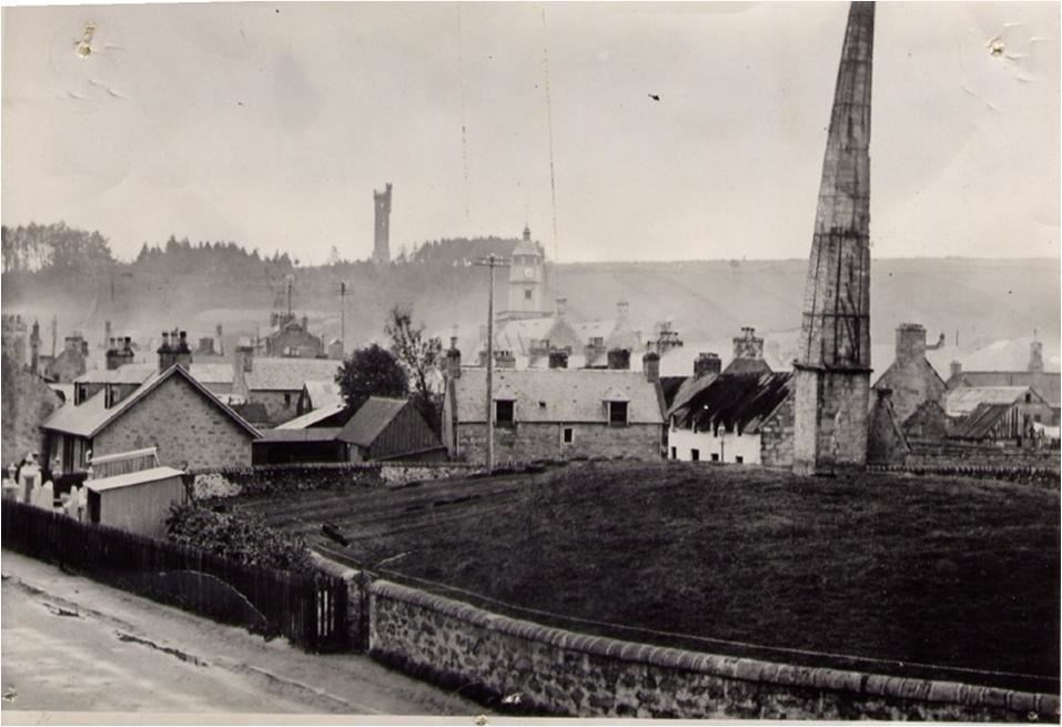 Early 20th century photograph of Dingwall's Viking mound. Picture courtesy of Dingwall History Society.