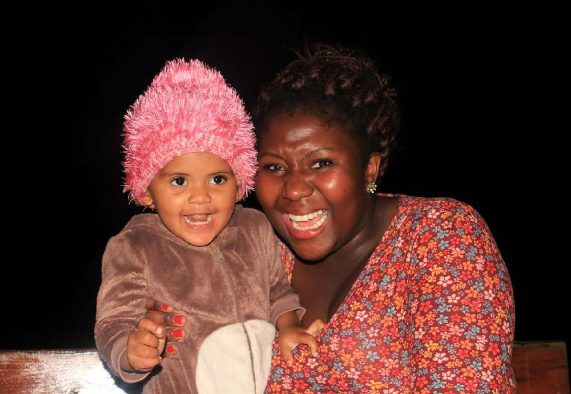 Zinhle and her little girl Naomi, who has since passed away