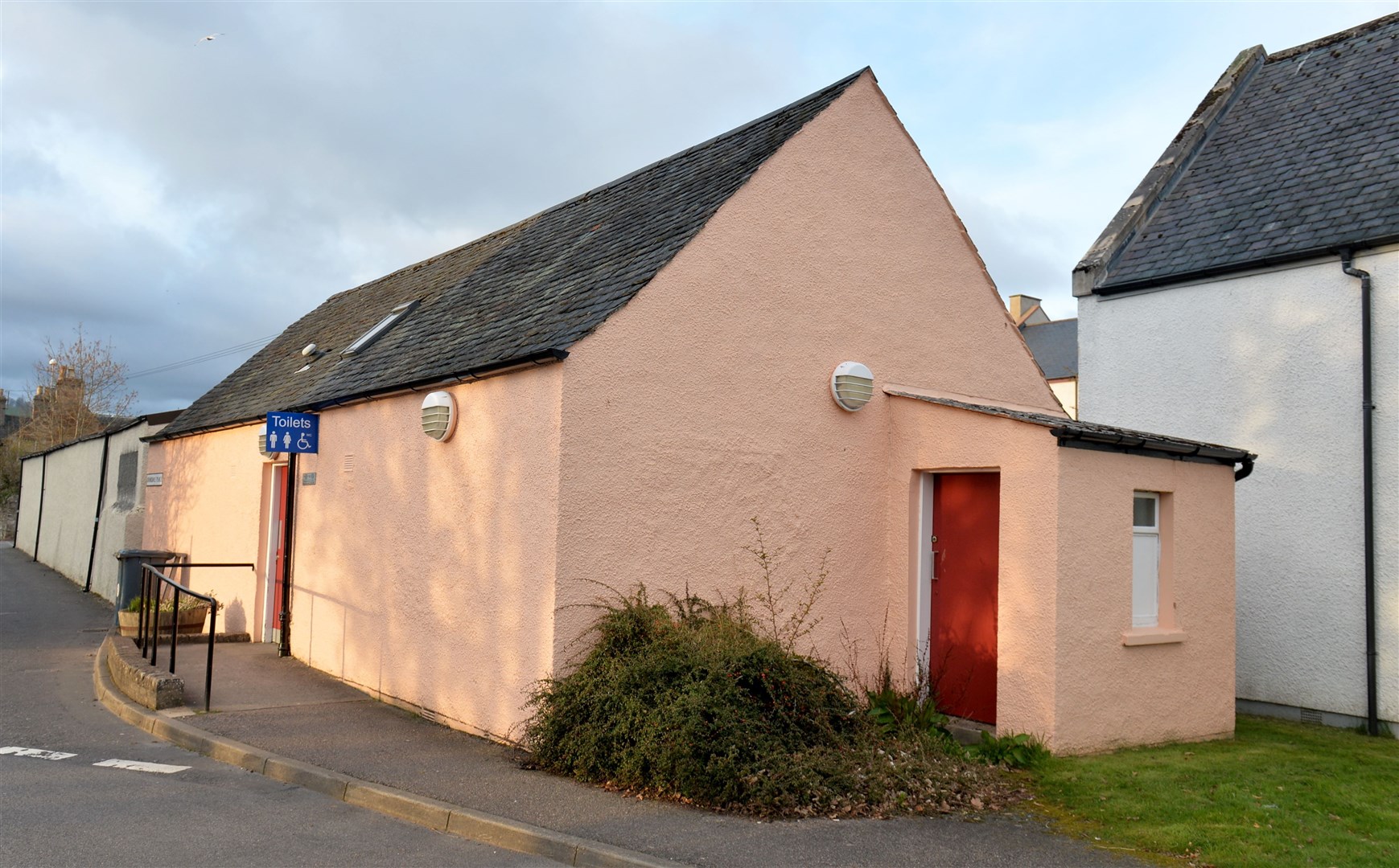 Vandals left Dingwall Public Toilets 'unfit for use' and they will now be closed.