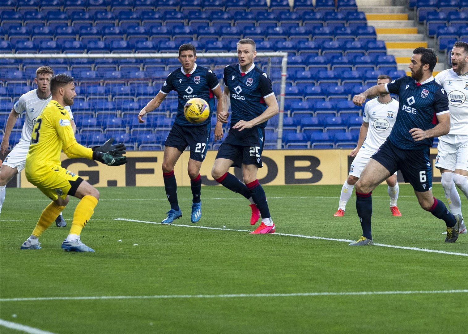 Picture - Ken Macpherson, Inverness. Ross County(2) v Kilmarnock(2). 12.08.20. Ross County's Ross Draper went so very close to scoring in the opening minute when he used his knee on the ball to try to beat Kilmarnock 'keeper Danny Rogers.