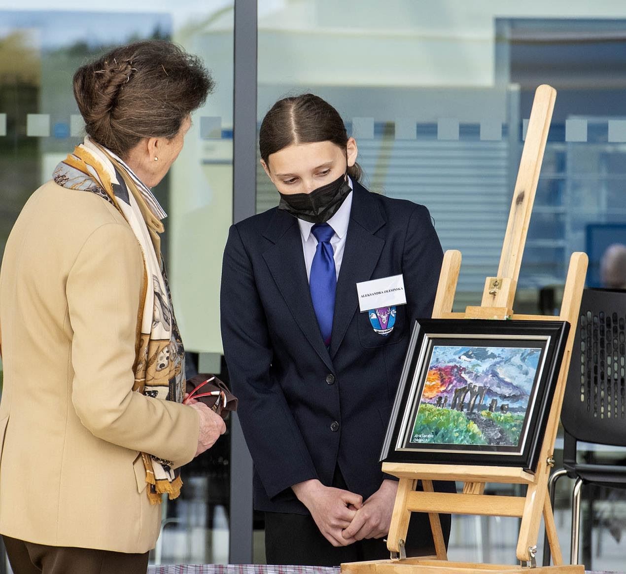 The princess was also presented with a drawing as thanks for her visit.