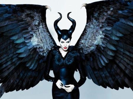 Angelina Jolie: Born to play Maleficent?