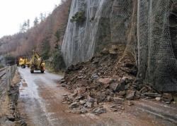 The Scottish Government Transport Minister has seen for himself the area affected by the landslip