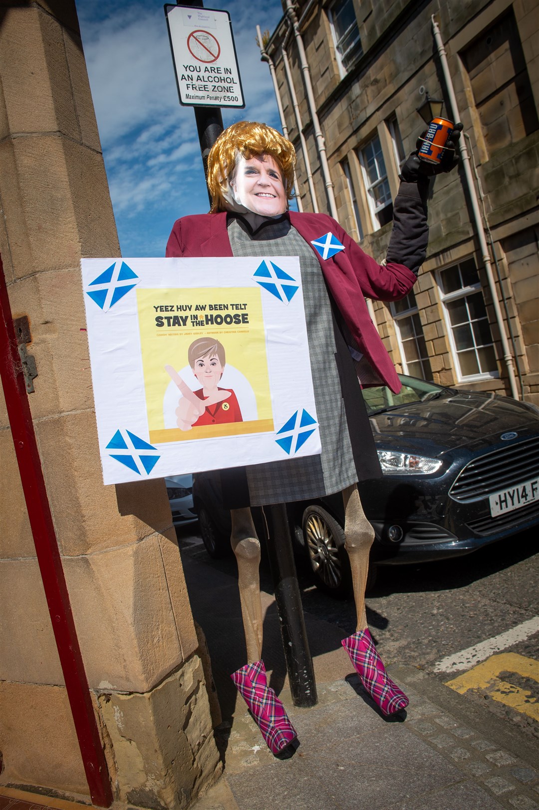 The First Minister of Scotland Nicola Sturgeon on Tain High Street...Picture: Callum Mackay..