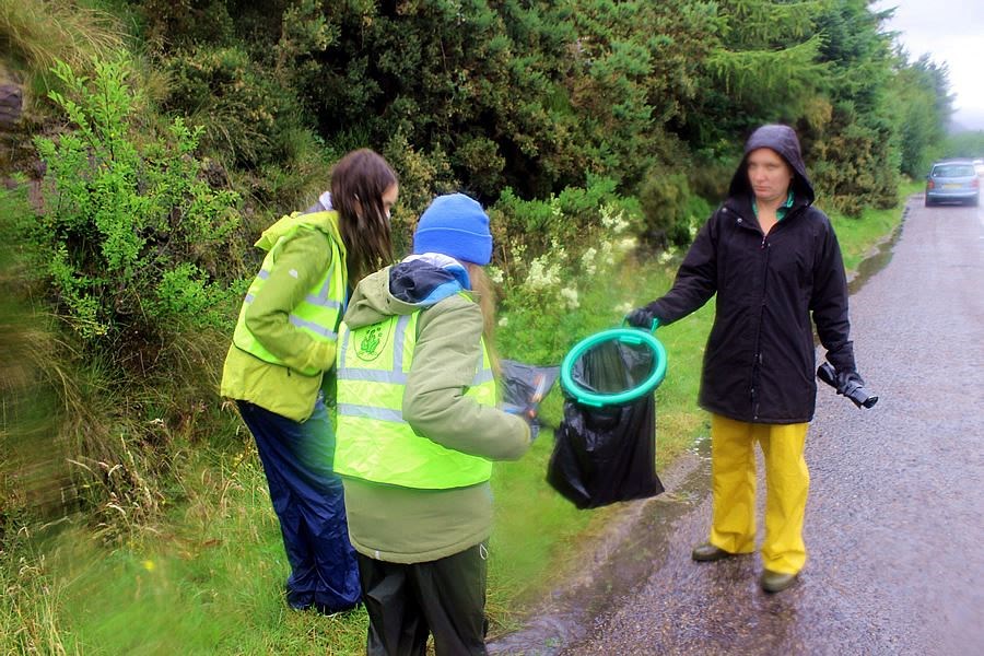 The Ullapool Sea Savers picked up 15.5kg of waste from a layby during their latest litter pick.