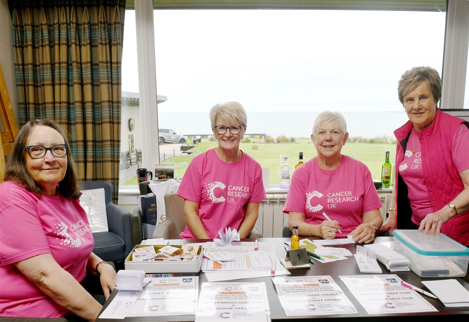 Black Isle branch of Cancer Research UK chips in £20k-plus boost to lifesaving drive after well-supported Fortrose and Rosemarkie Golf Club tourney