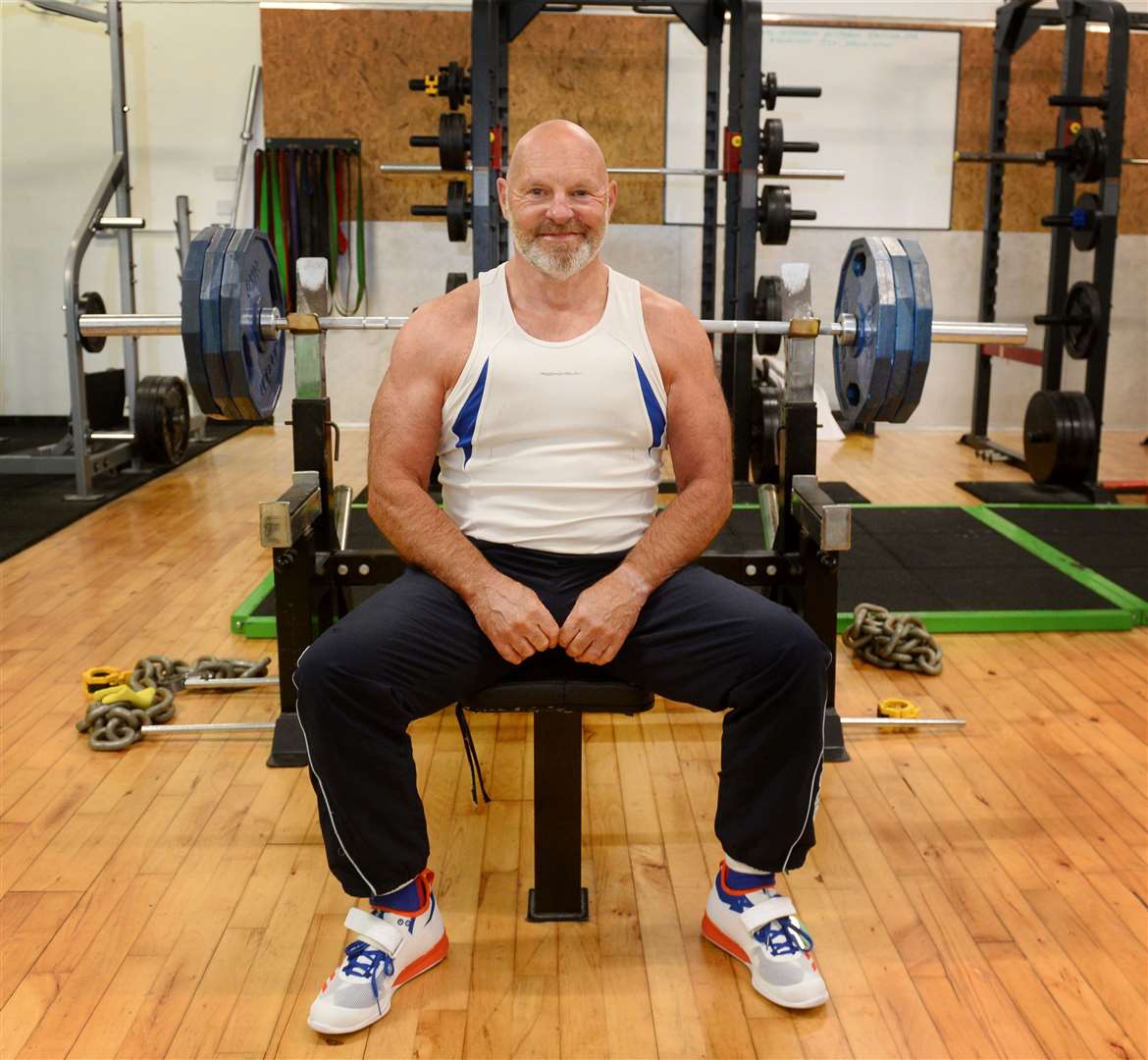 Geometrie Nodig hebben Ultieme Black Isle powerlifter (71) smashes world record – and then piles on more  weight