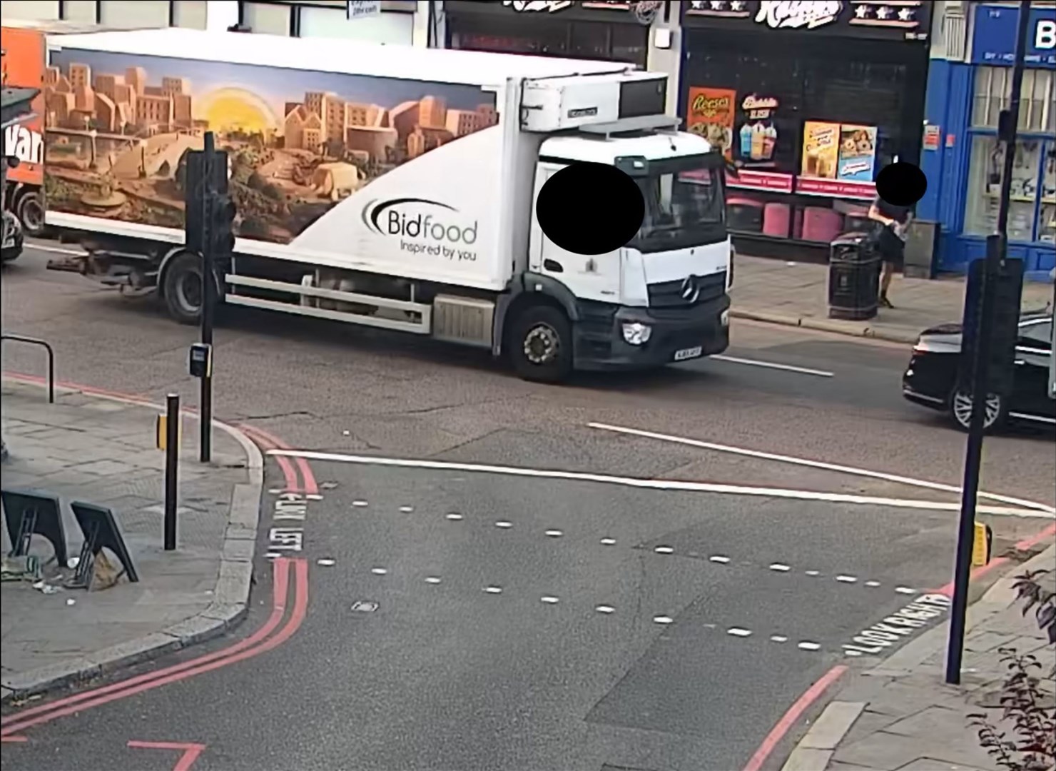A CCTV image of the vehicle searched by police (Metropolitan Police/PA)