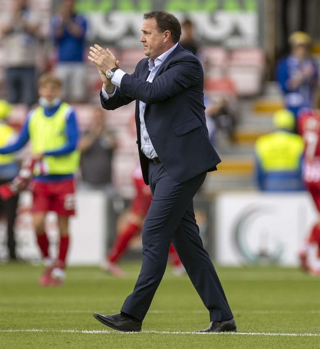 Picture - Ken Macpherson, Inverness. Ross County(0) v St.Johnstone(0). 31.07.21. Ross County manager Malky Mackay applauds the home fans.