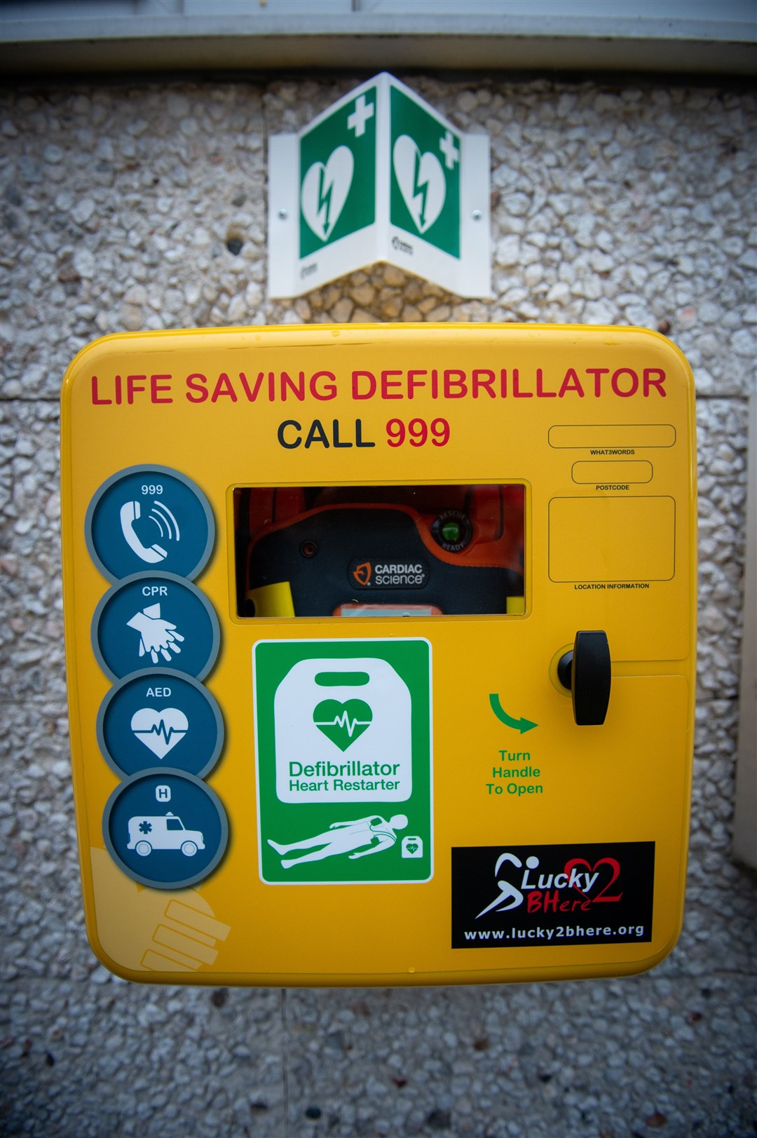 A new defibrillator in Maryburgh..